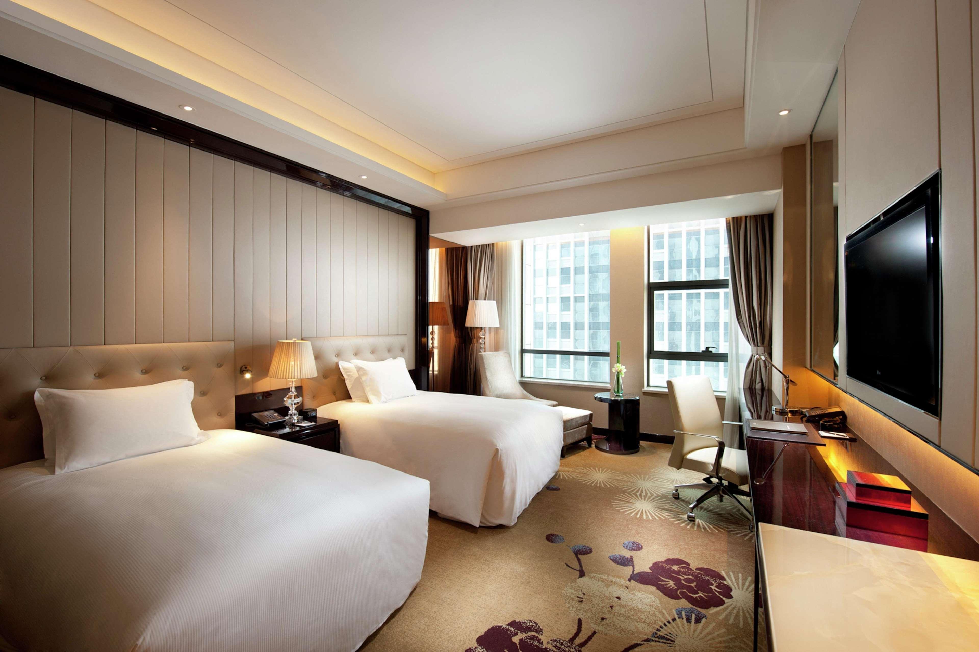Hilton Nanjing Hotel Нанкин Екстериор снимка