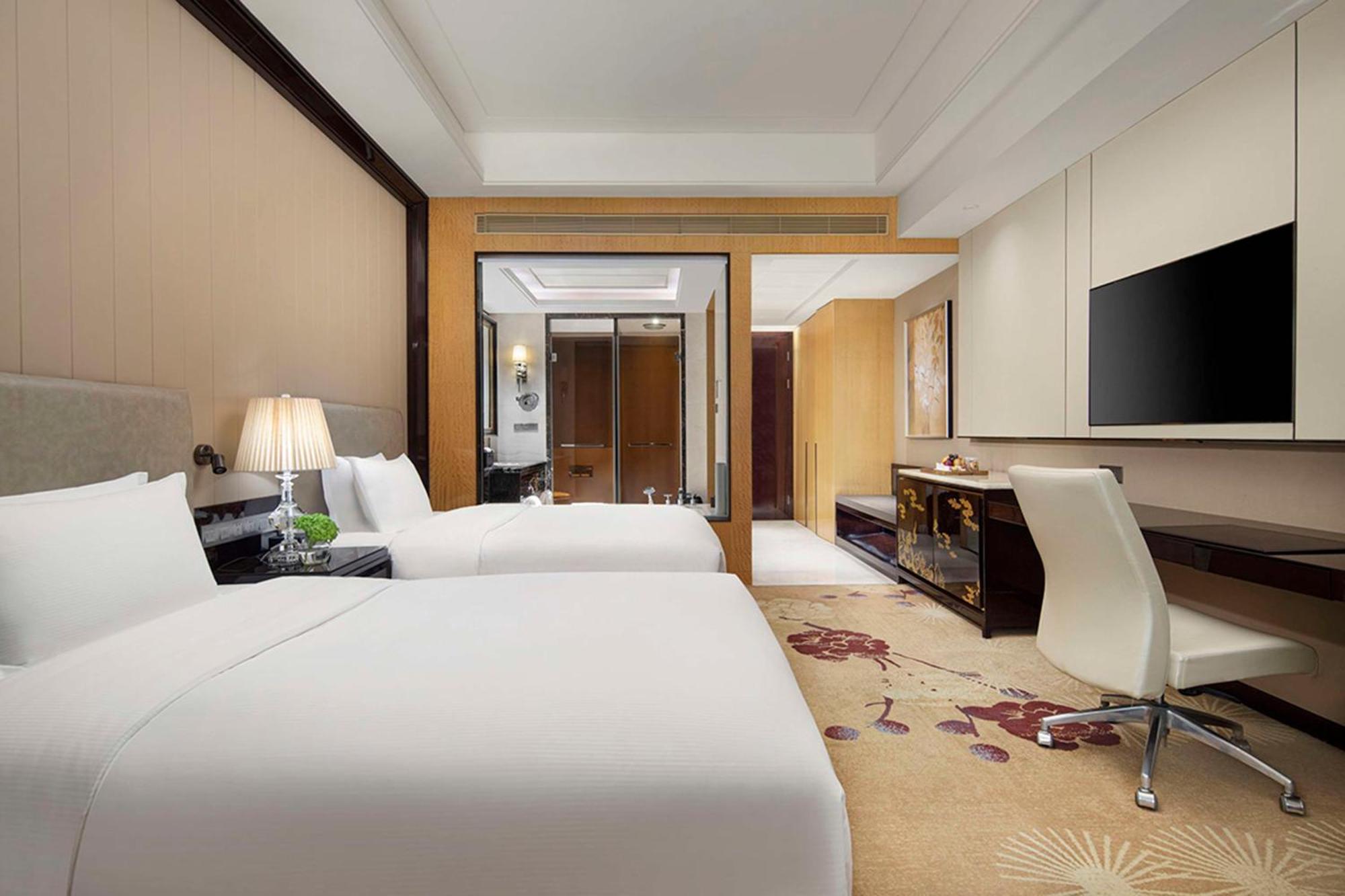 Hilton Nanjing Hotel Нанкин Екстериор снимка