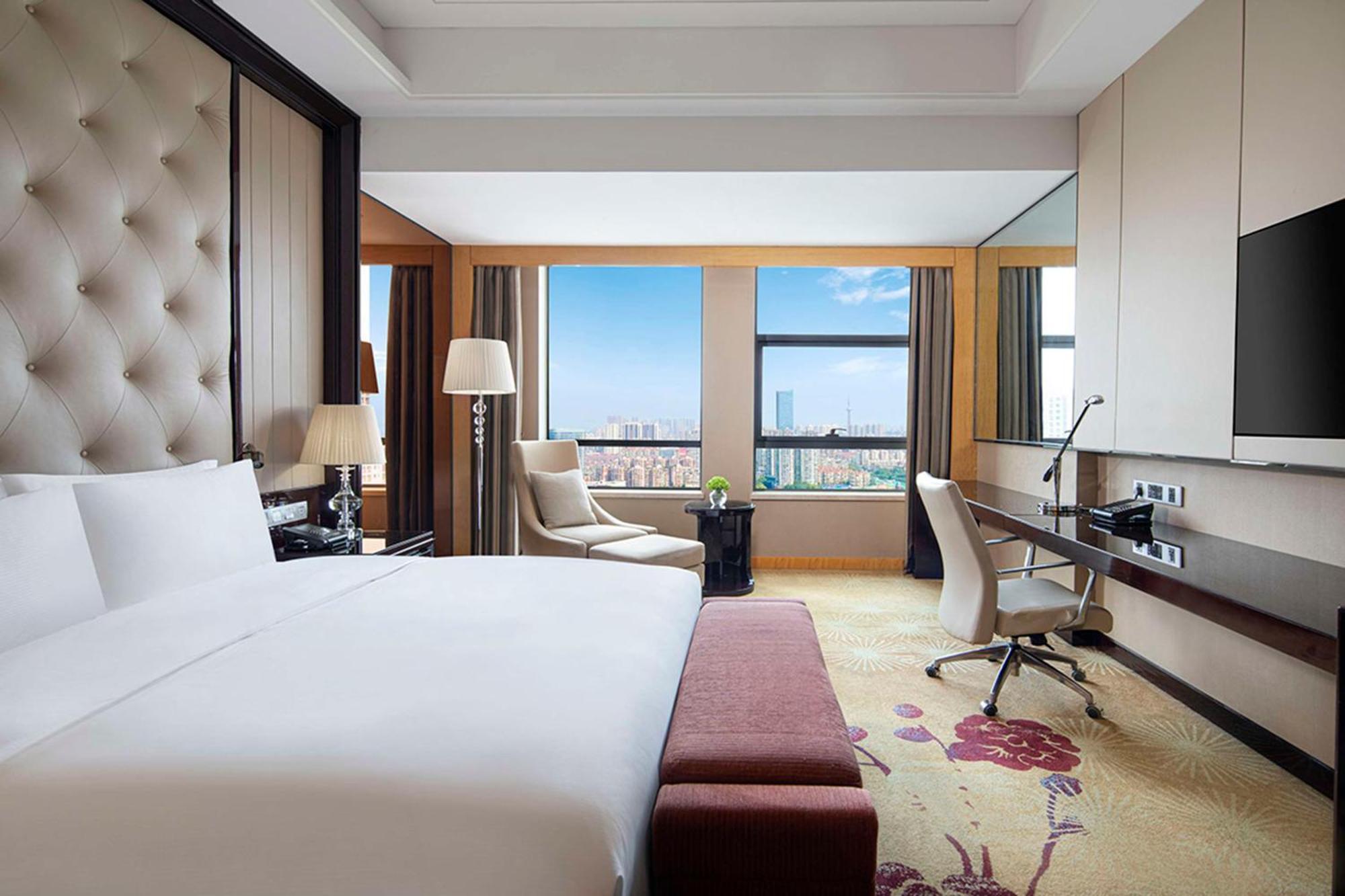 Hilton Nanjing Hotel Нанкин Екстериор снимка