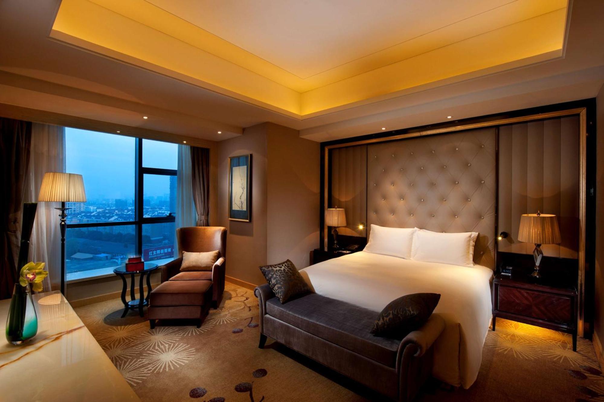 Hilton Nanjing Hotel Нанкин Екстериор снимка
