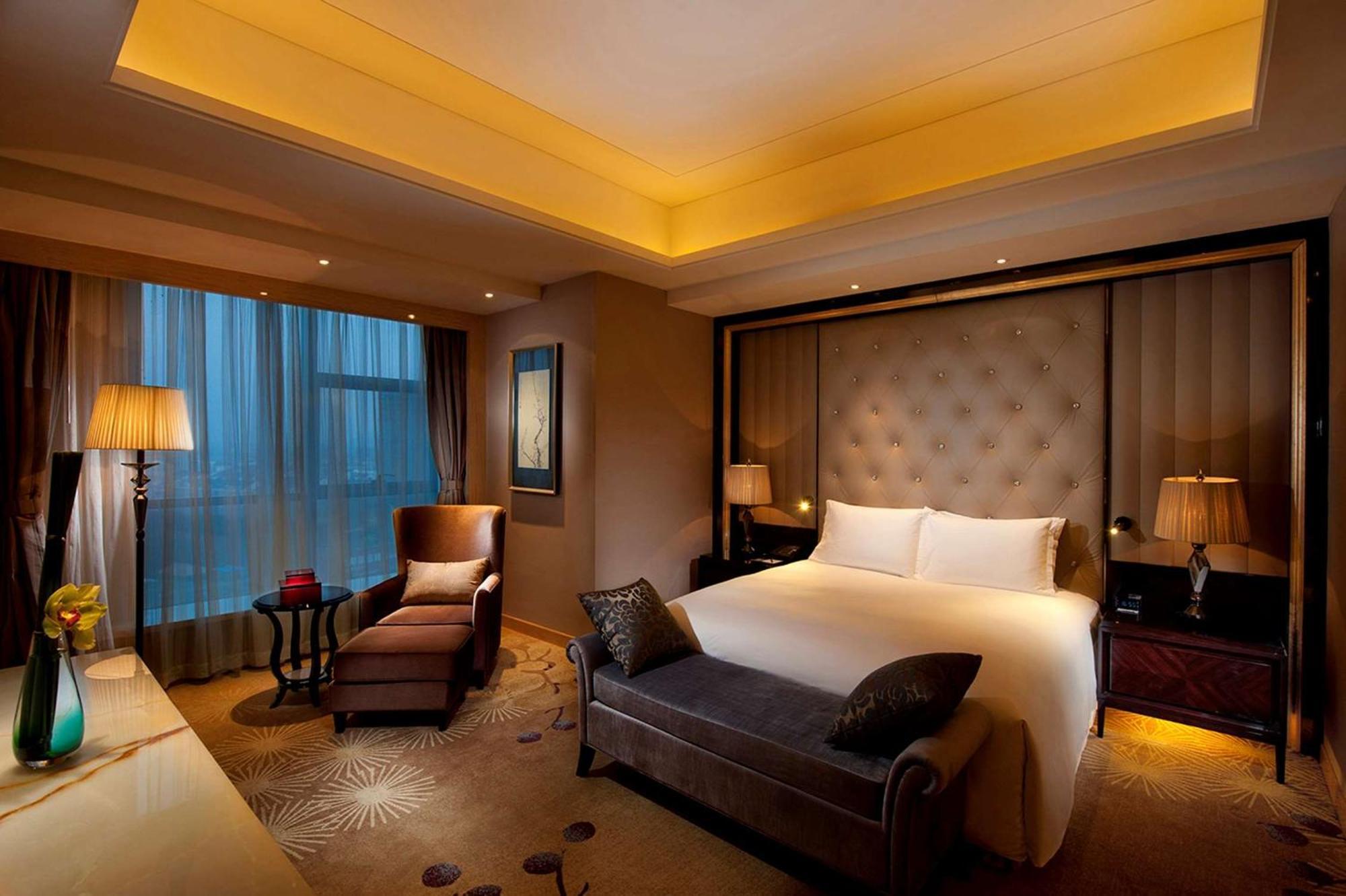 Hilton Nanjing Hotel Нанкин Екстериор снимка