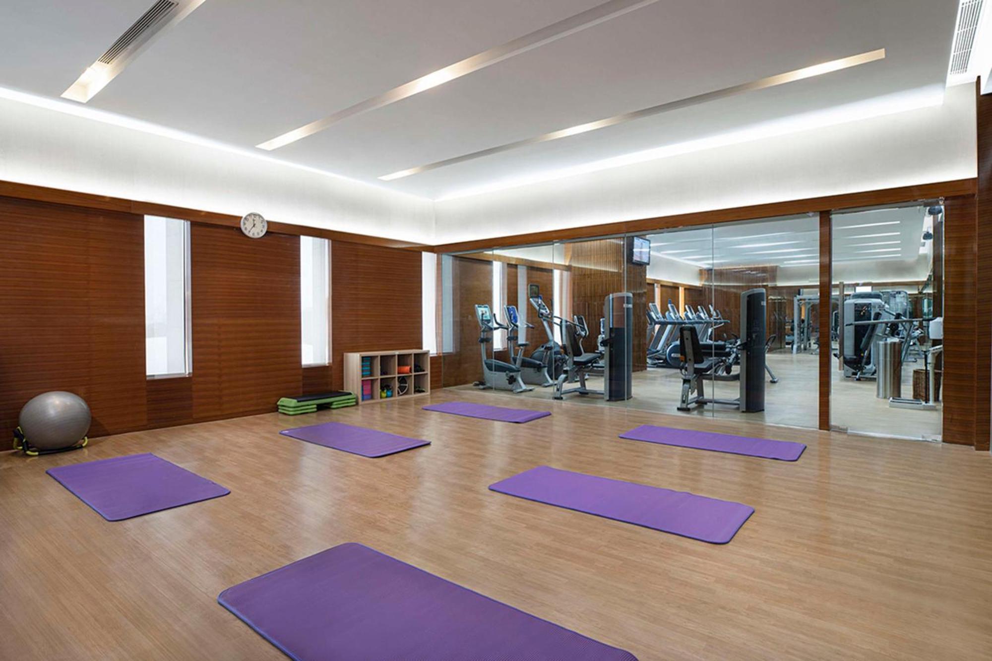 Hilton Nanjing Hotel Нанкин Екстериор снимка