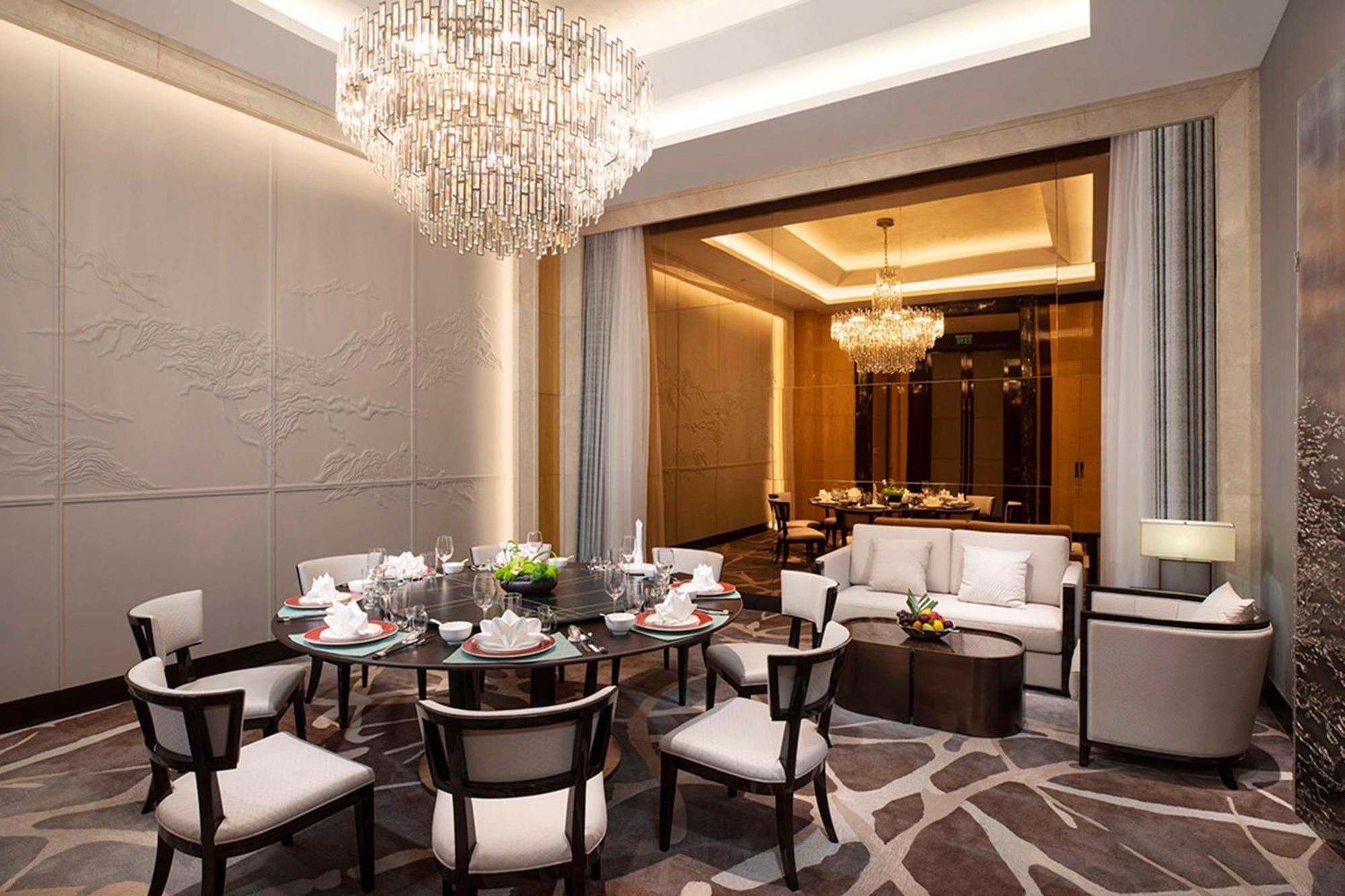 Hilton Nanjing Hotel Нанкин Екстериор снимка